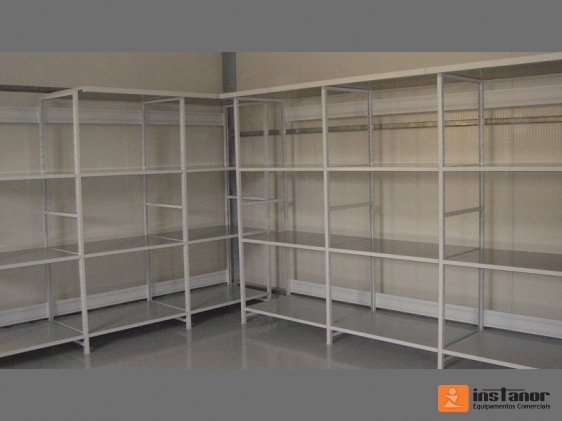 Estantes para Lojas