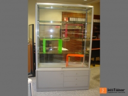 Vitrina em Alumínio 